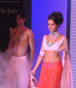 IIJW uncut diamond jewellery